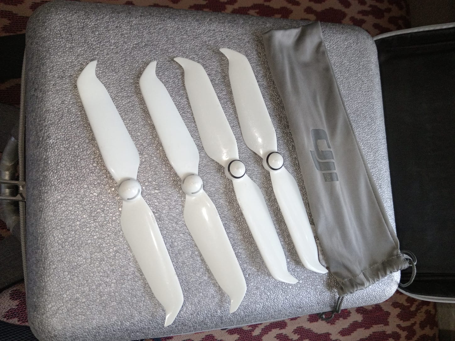 Venta de Drone DJI Phantom 4 Pro  Funcionando al 100% viene con todos accesorios - 4